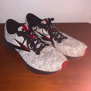 Brooks Tennis Shoes